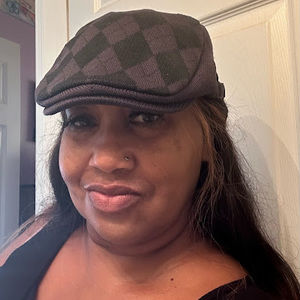 Meet your Posher, May